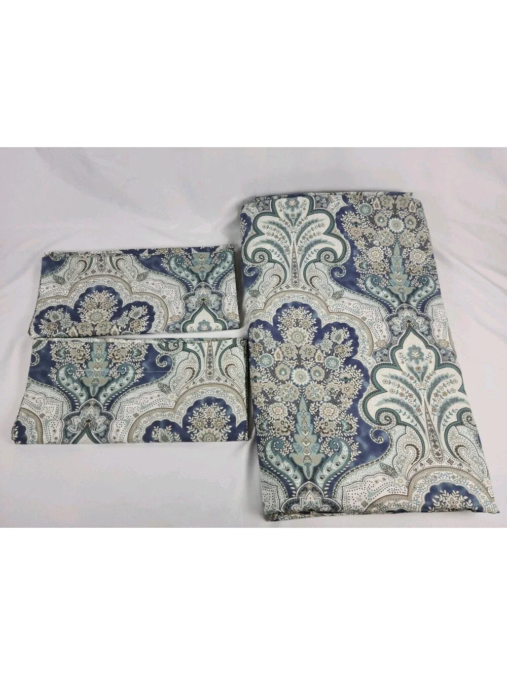 Pottery Barn Jordana Paisley King Duvet Cover & 2 Euro Shams